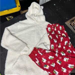 Wondershop Pajama Set - Festive Red and Cozy White